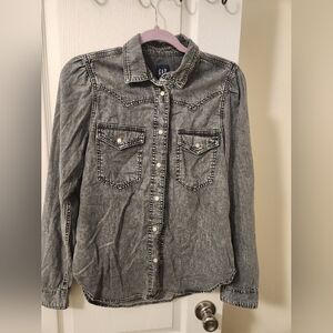 GAP DARK WASH LONG SLEEVE